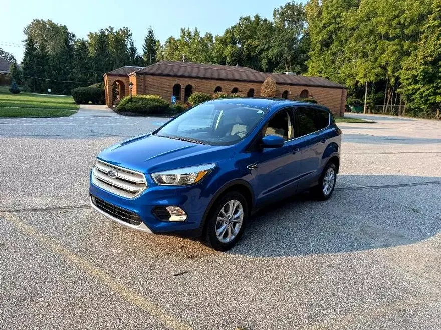 2017 Ford Escape SE photo 1