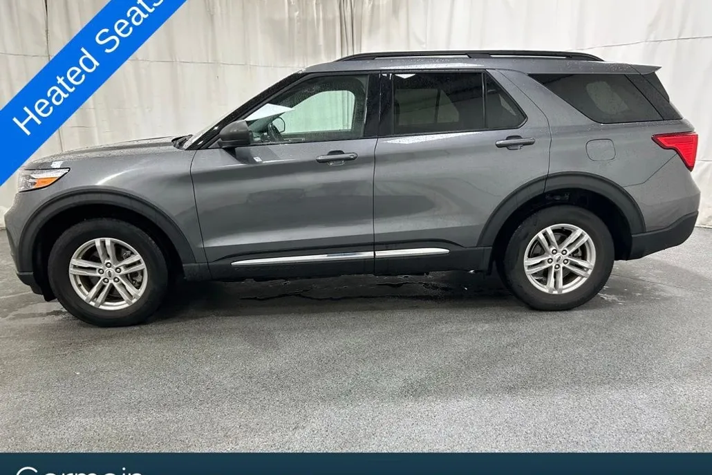 2022 Ford Explorer XLT photo 1