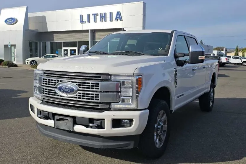 2019 Ford F-350 Platinum photo 1