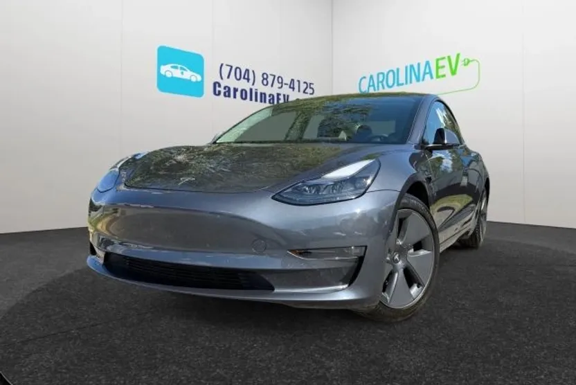 2022 Tesla Model 3 Long Range photo 1