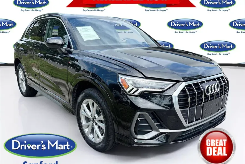 2023 Audi Q3 S line Premium photo 1