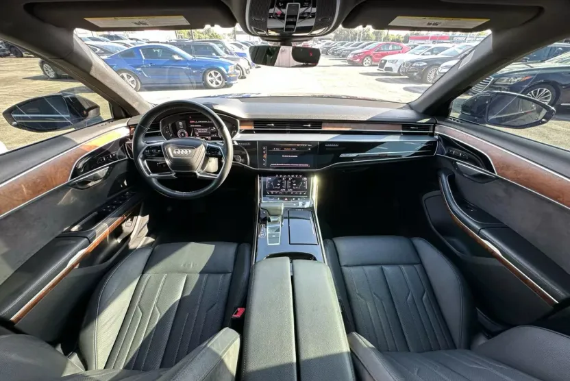 2019 Audi A8 L 3.0T photo 1