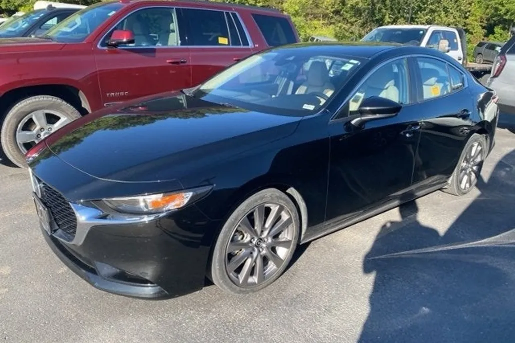 2019 Mazda Mazda3 Sedan Preferred photo 1