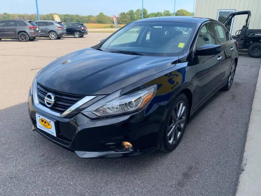 2018 Nissan Altima 2.5 SR photo 1