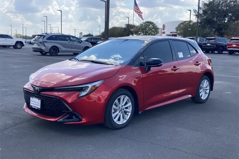 2025 Toyota Corolla SE photo 1