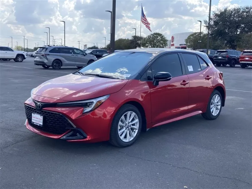 2025 Toyota Corolla SE photo 1
