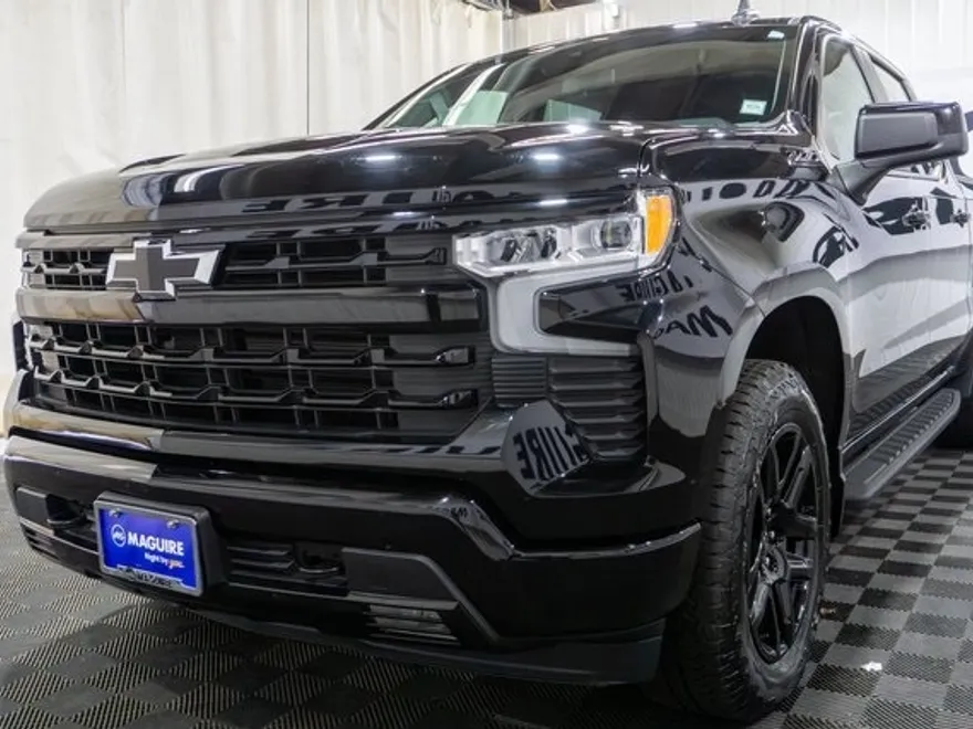 2024 Chevrolet Silverado 1500 RST photo 1