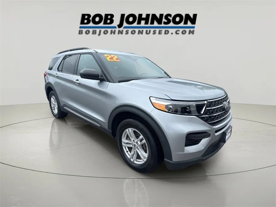 2022 Ford Explorer XLT photo 1