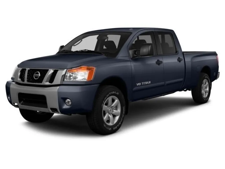 2015 Nissan Titan SV Crew Cab photo 1
