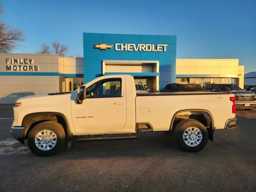 2024 Chevrolet Silverado 3500HD LT photo 1