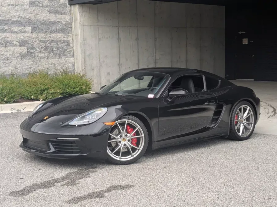 2025 Porsche Cayman S photo 1