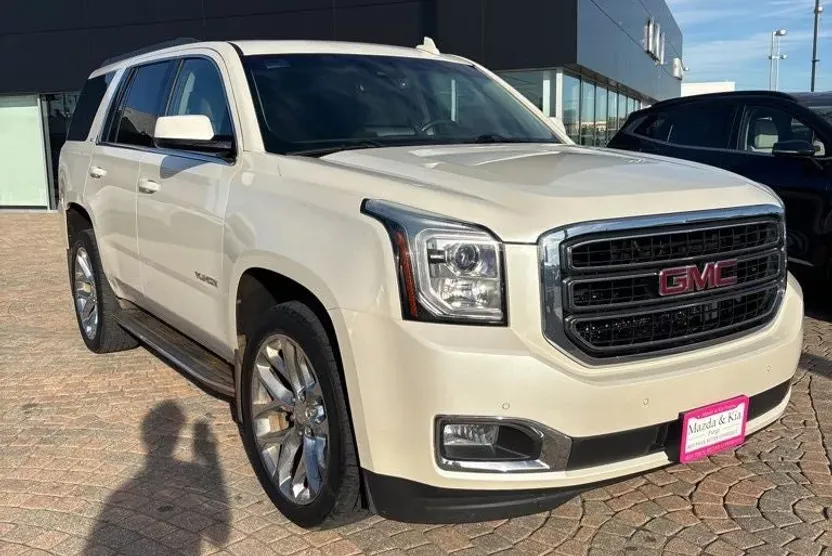 2015 Gmc Yukon SLT photo 1