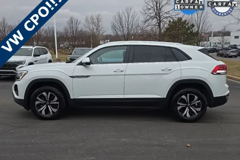 2024 Volkswagen Atlas Cross Sport SE photo 3