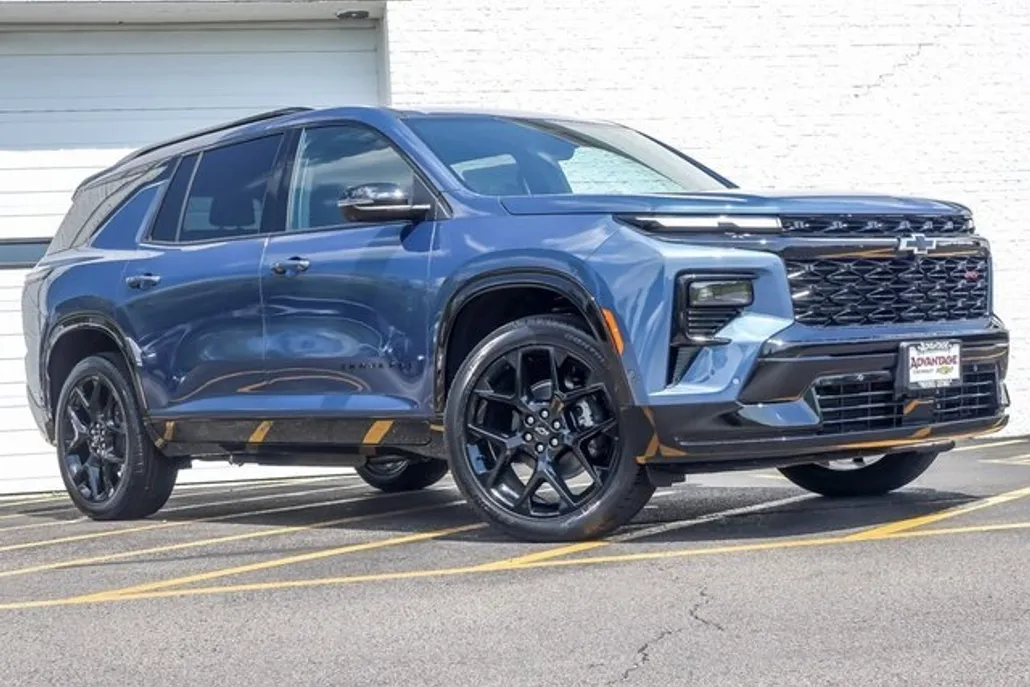 2026 Chevrolet Traverse RS photo 1