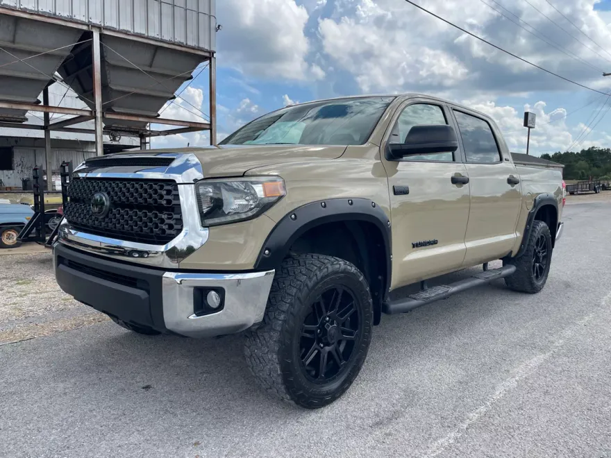 2019 Toyota Tundra SR5 CrewMax photo 1