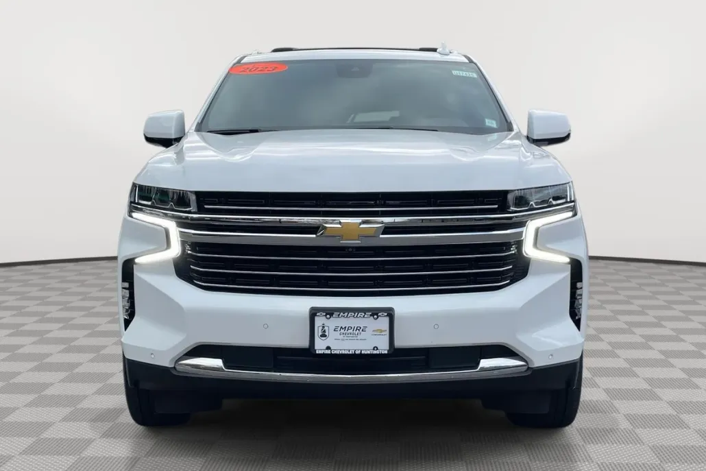 2023 Chevrolet Tahoe LT photo 1