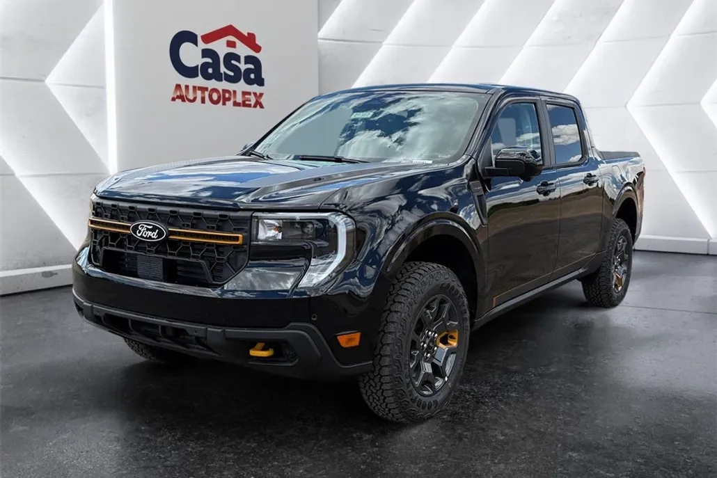 2025 Ford Maverick Tremor photo 1