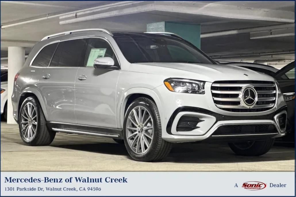 2025 Mercedes Benz GLS 450 4MATIC photo 1