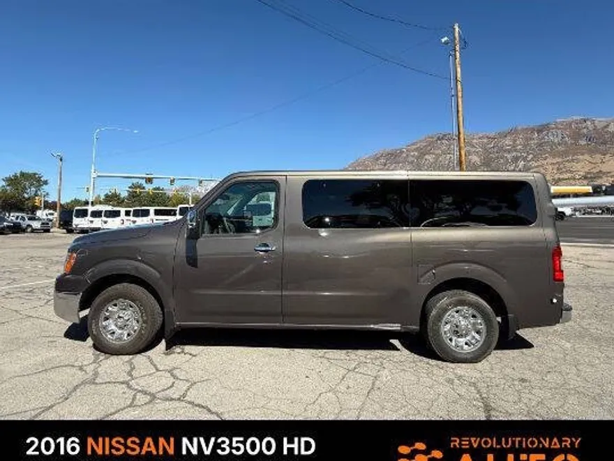 2016 Nissan NV3500 SL photo 1