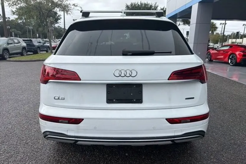 2021 Audi Q5 Premium Plus photo 1