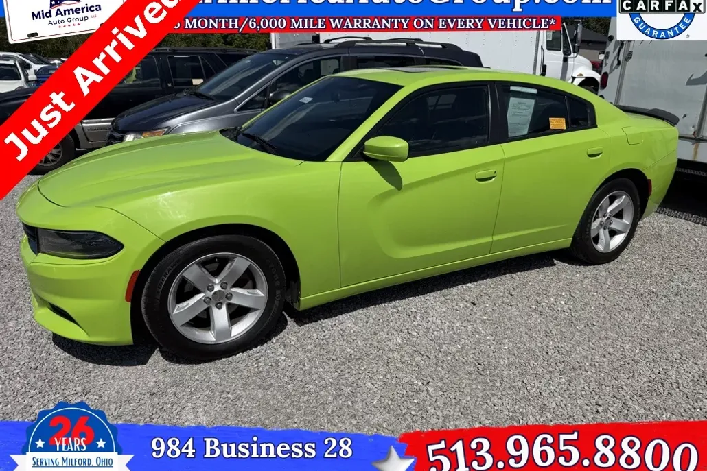 2019 Dodge Charger SXT photo 1