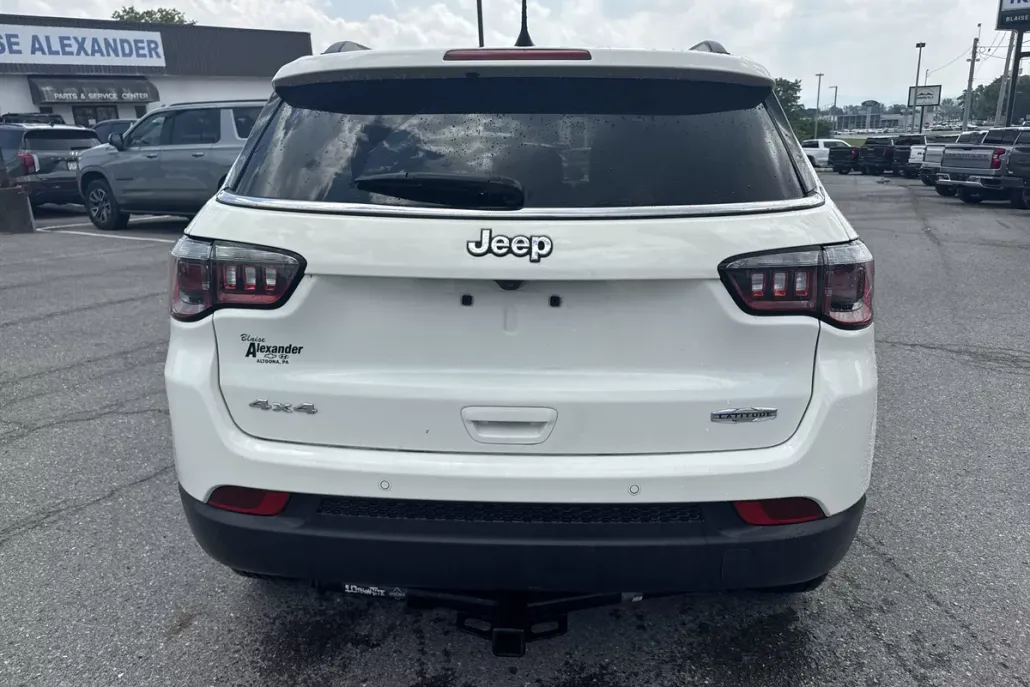 2018 Jeep Compass Latitude photo 1