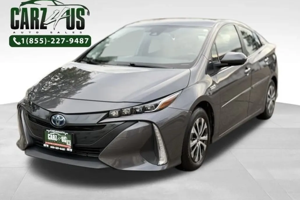 2021 Toyota Prius Prime LE photo 1