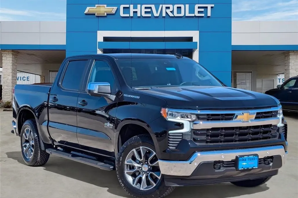 2025 Chevrolet Silverado 1500 LT photo 1