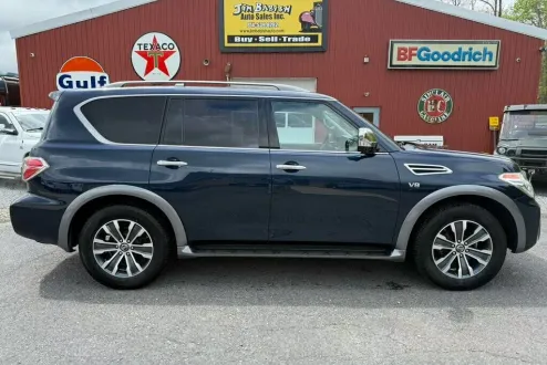 2018 Nissan Armada SL photo 2