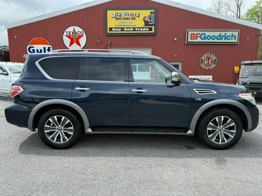 2018 Nissan Armada SL photo 2