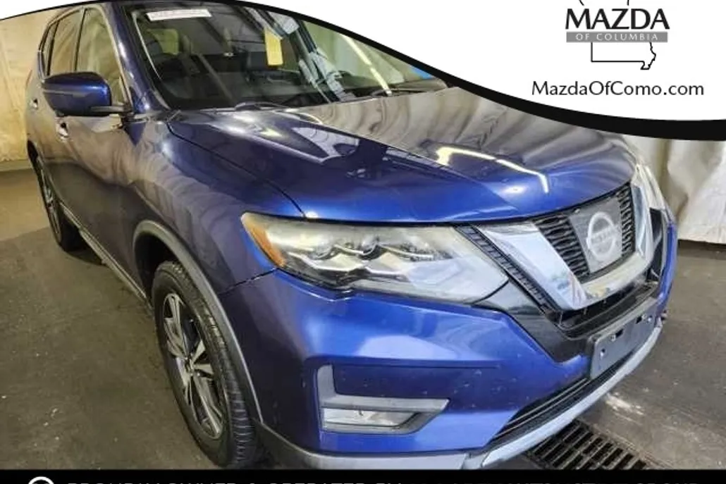 2017 Nissan Rogue SL photo 1