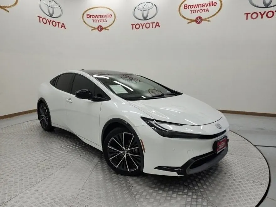 2023 Toyota Prius Limited photo 1