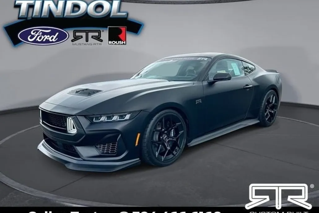 2025 Ford Mustang GT photo 1