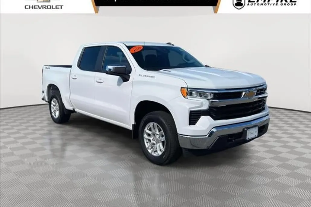2025 Chevrolet Silverado 1500 LT photo 1