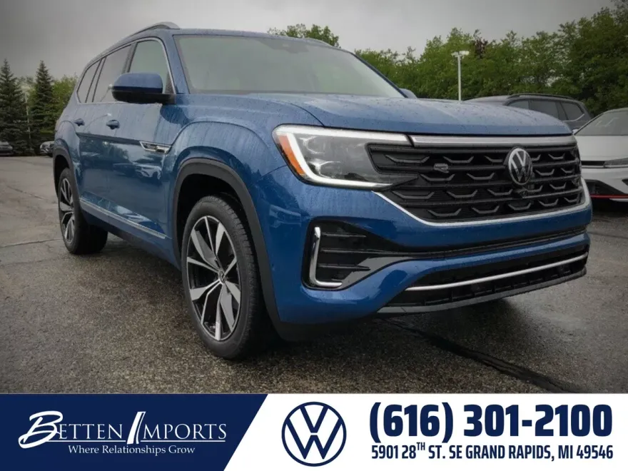 2025 Volkswagen Atlas SEL Premium R-Line photo 1