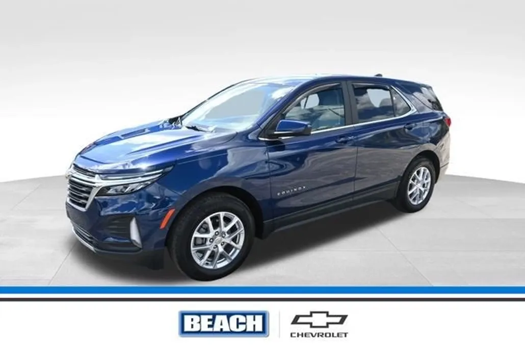 2023 Chevrolet Equinox LT photo 1