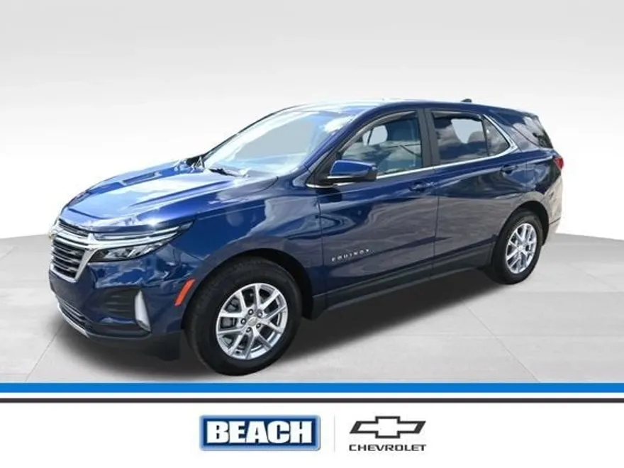 2023 Chevrolet Equinox LT photo 1