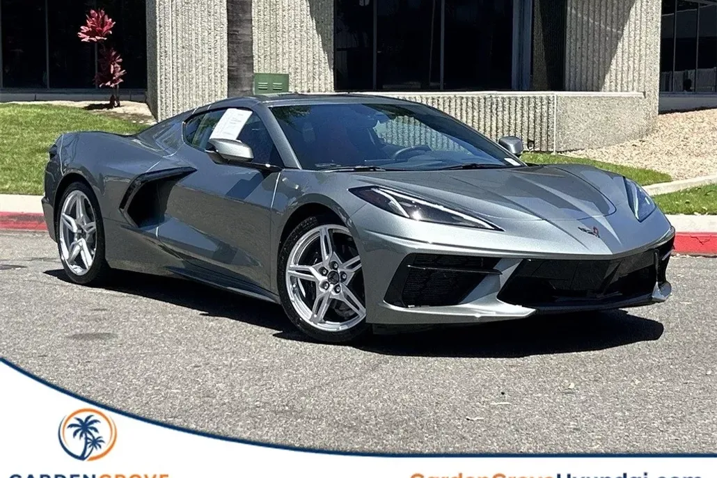 2024 Chevrolet Corvette Stingray 1LT photo 1