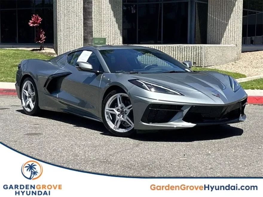 2024 Chevrolet Corvette Stingray 1LT photo 1