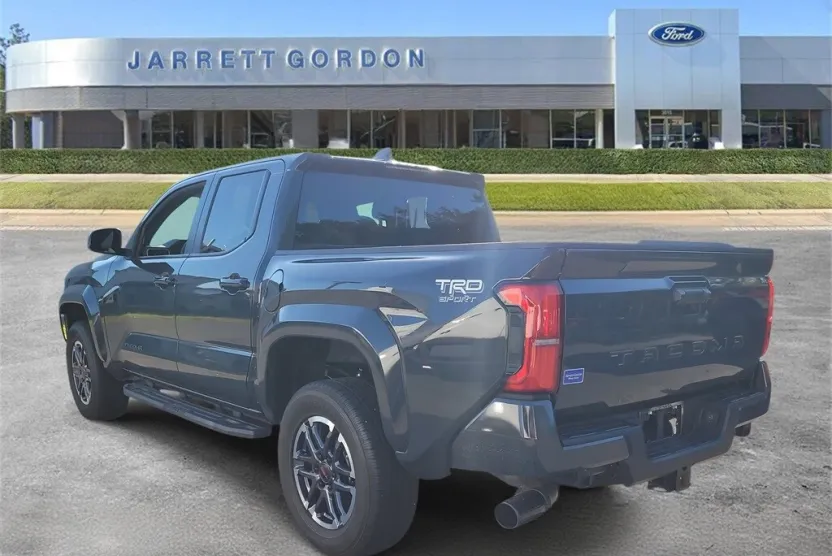 2024 Toyota Tacoma TRD Sport photo 1