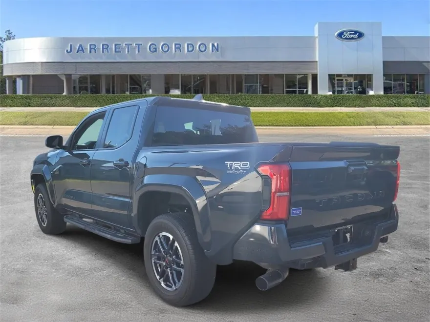 2024 Toyota Tacoma TRD Sport photo 1