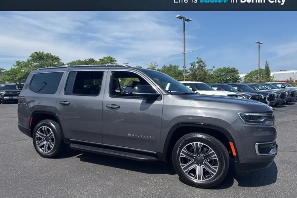 2024 Jeep Wagoneer Series II photo 1