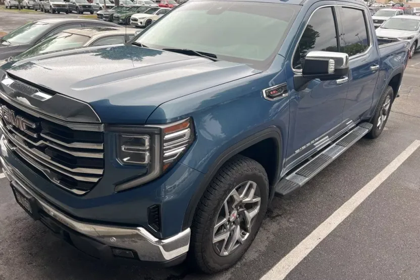 2024 Gmc Sierra 1500 SLT photo 1