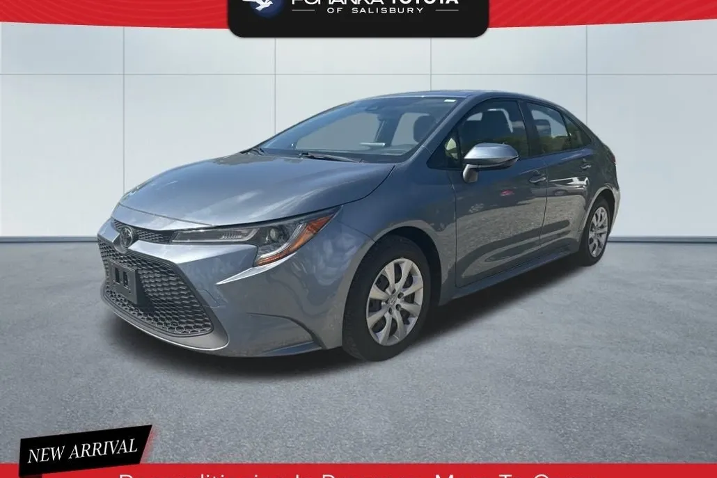 2022 Toyota Corolla LE photo 1