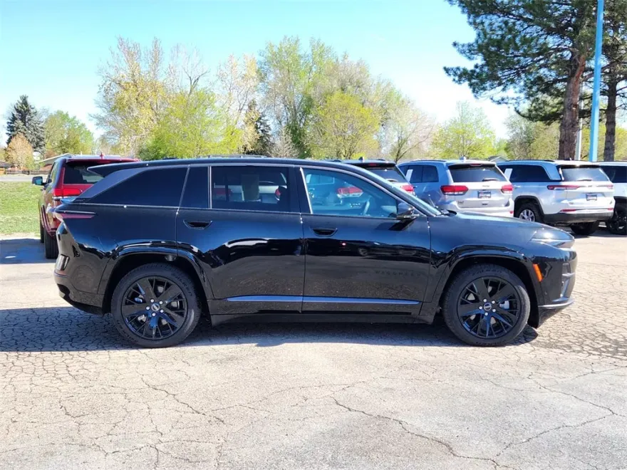 2024 Jeep Wagoneer S Launch Edition photo 1