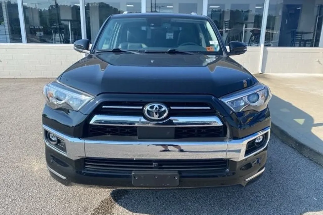 2022 Toyota 4Runner Limited photo 1