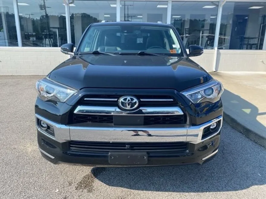 2022 Toyota 4Runner Limited photo 1