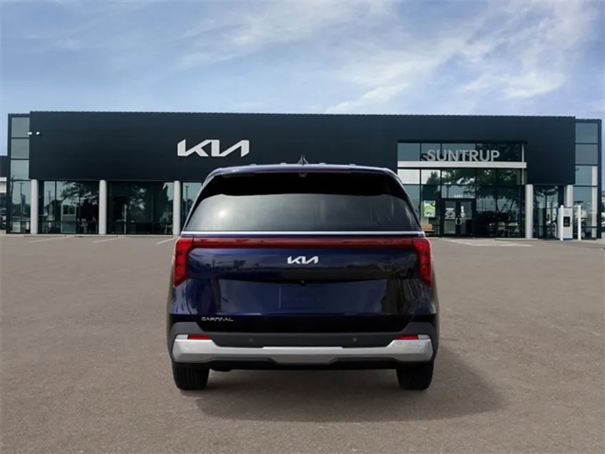 2026 Kia Carnival EX photo 1