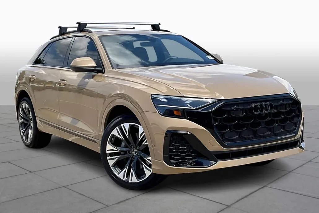 2025 Audi Q8 Premium Plus photo 1
