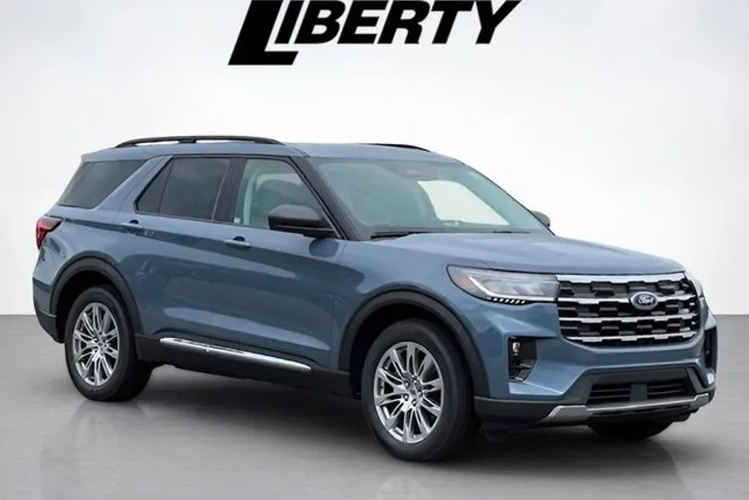 2026 Ford Explorer photo 1